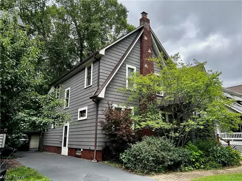 3887 Northampton Rd, Cleveland Heights, OH 44121