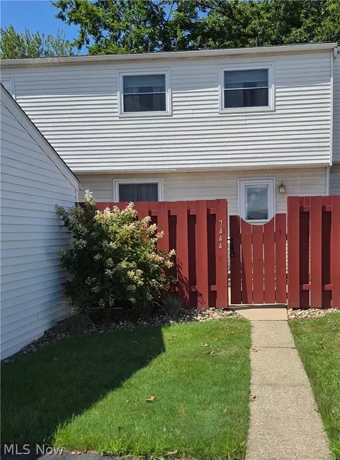 7444 Noble Ct, Mentor, OH 44060
