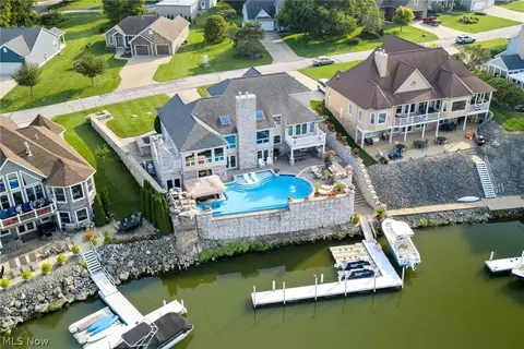 4555 E Forest Glen Ln, Lakeside Marblehead, OH 43440