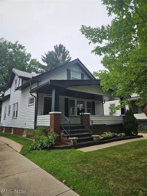 4764 Burleigh Rd, Garfield Heights, OH 44125