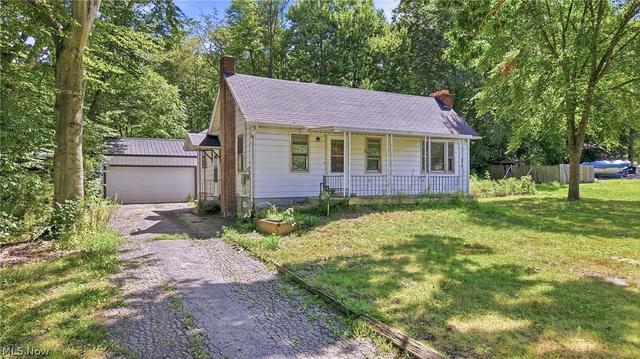 3493 Shadyside Dr, Hubbard, OH 44425