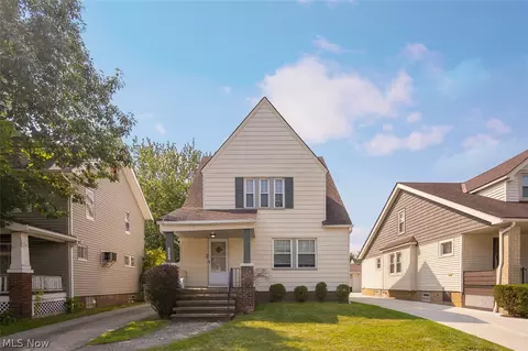 13521 West Ave, Cleveland, OH 44111