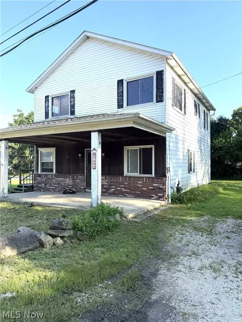 9408 Tallmadge Rd, Diamond, OH 44412