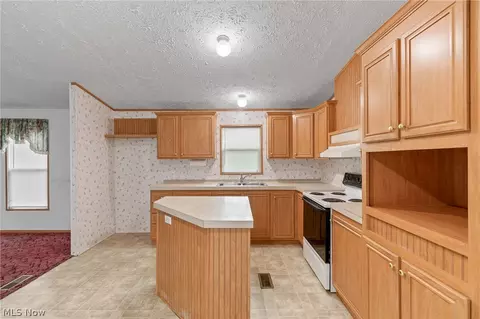 8472 Azalea Rd SW, Dennison, OH 44621 photo 21