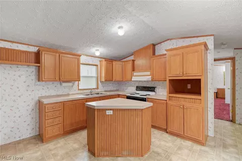 8472 Azalea Rd SW, Dennison, OH 44621 photo 20