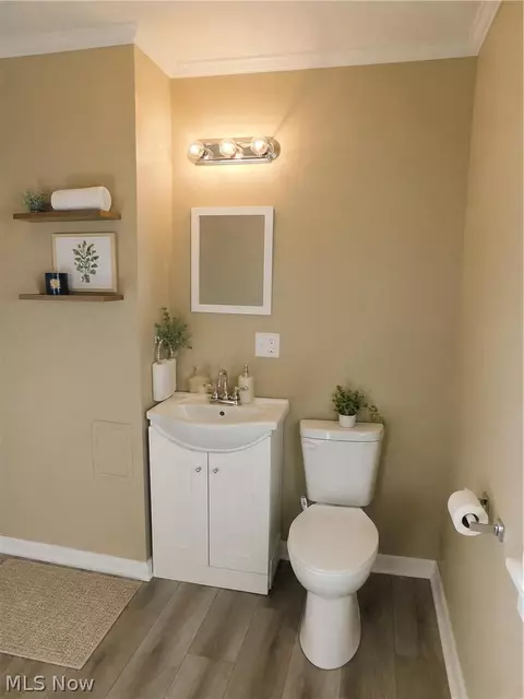 Bath - 57 Tuttle Ct, Geneva, OH 44041 photo 3 of 5