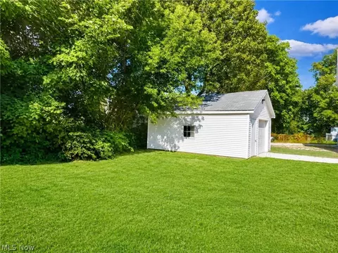 Exterior - 57 Tuttle Ct, Geneva, OH 44041 photo 12 of 12