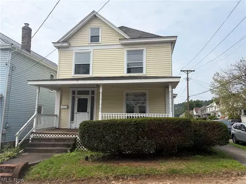 614 15th St, Wellsville, OH 43968