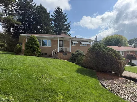 160 Pembroke Rd, Steubenville, OH 43952