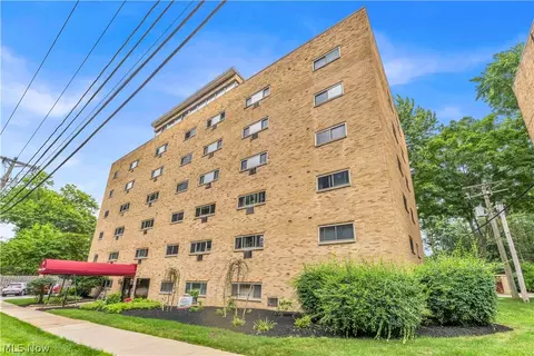 101 S Rocky River Dr #406, Berea, OH 44017