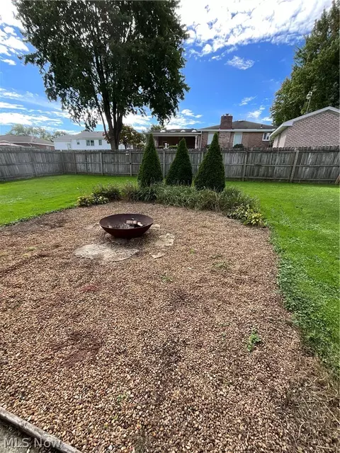 Exterior - 578 W Como Ave, Struthers, OH 44471 photo 7 of 8