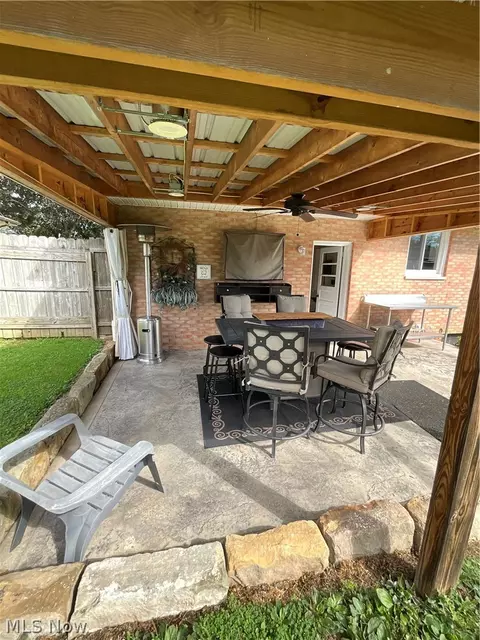 Exterior - 578 W Como Ave, Struthers, OH 44471 photo 5 of 8