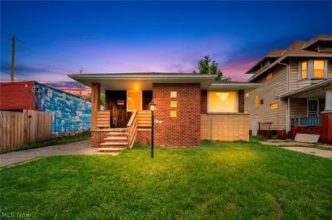 12505 Arlington Ave, Cleveland, OH 44108