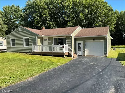 Exterior - 39569 Calann Dr, Elyria, OH 44035 photo 2 of 6