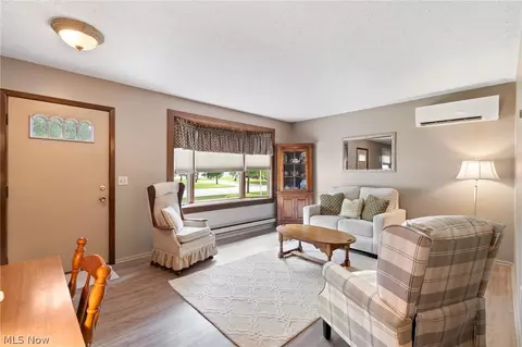 Living - 380 Naples Dr, Elyria, OH 44035 photo 1 of 2