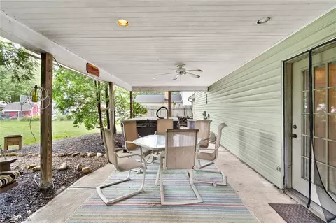 Exterior - 380 Naples Dr, Elyria, OH 44035 photo 3 of 8