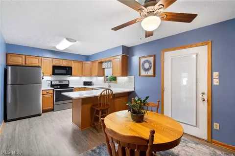 Kitchen - 380 Naples Dr, Elyria, OH 44035 photo 1 of 4