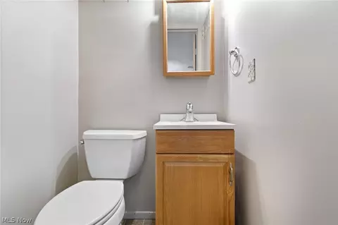 Bath - 380 Naples Dr, Elyria, OH 44035 photo 1 of 2