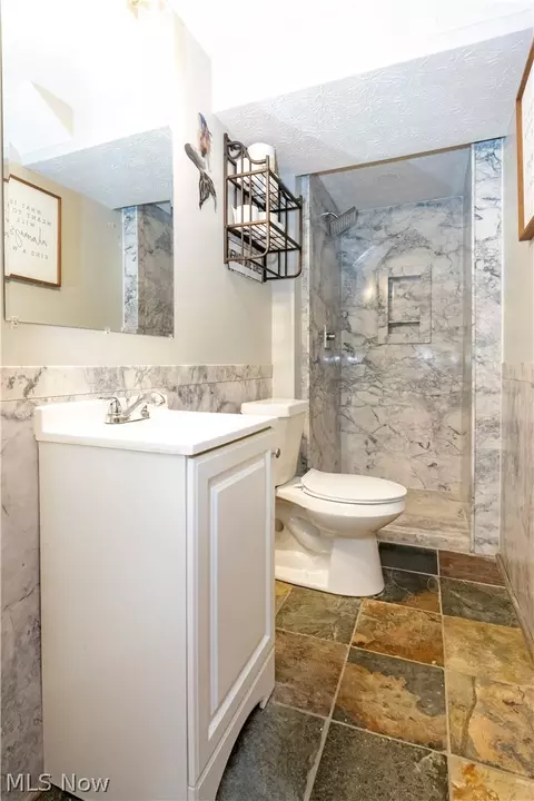 Bath - 1425 County Road 1688, Mansfield, OH 44903 photo 3 of 3