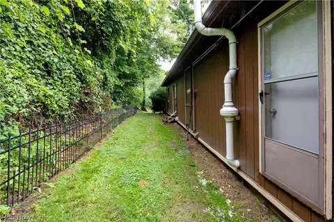 Exterior - 1425 County Road 1688, Mansfield, OH 44903 photo 4 of 9