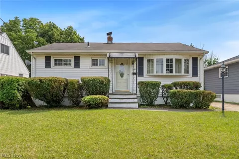 14577 N Gallatin Blvd, Brook Park, OH 44142