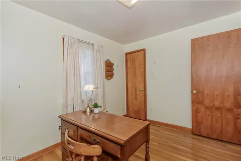 Bedroom - 16897 Mapleboro Ave, Maple Heights, OH 44137 photo 4 of 10