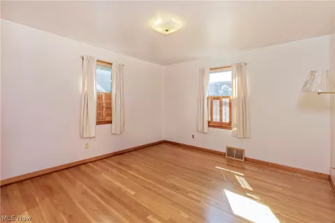 Bedroom - 16897 Mapleboro Ave, Maple Heights, OH 44137 photo 1 of 10