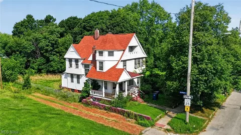 1434 E 82nd St, Cleveland, OH 44103