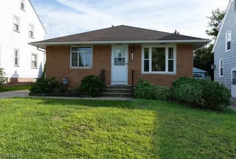 6311 Thornton Dr, Parma, OH 44129