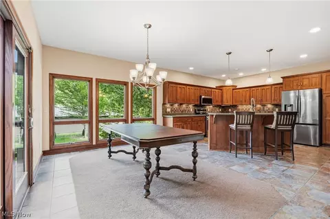 Dining - 3199 Blake Rd, Wadsworth, OH 44281 photo 1 of 1