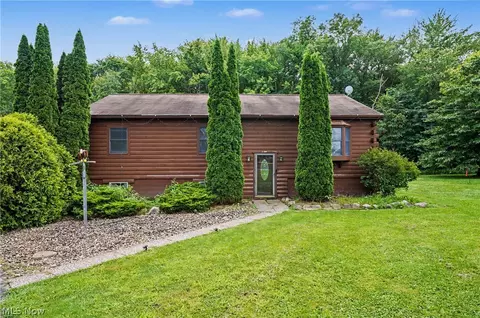 6092 Warren Rd, Cortland, OH 44410