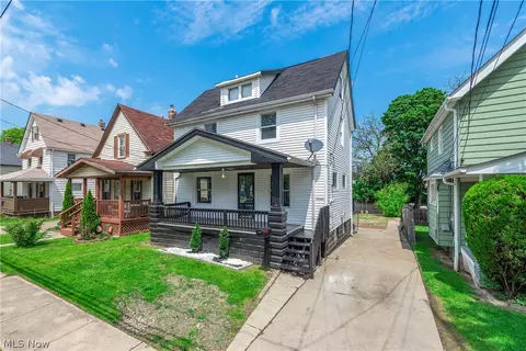 2718 Roanoke Ave, Cleveland, OH 44109