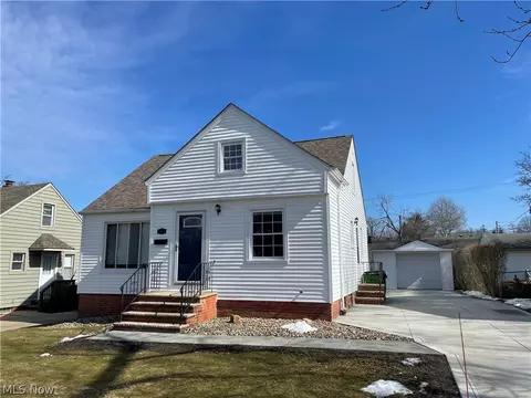 1277 Iroquois Ave, Mayfield Heights, OH 44124