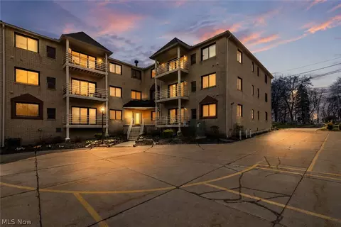 19510 Lorain Rd #201, Fairview Park, OH 44126