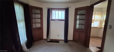 Entry Way - 1026 E Schaaf Rd, Brooklyn Heights, OH 44131 photo 1 of 3