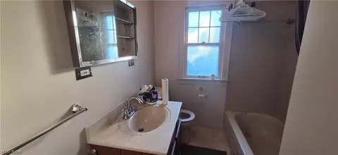 Bath - 1026 E Schaaf Rd, Brooklyn Heights, OH 44131 photo 1 of 2