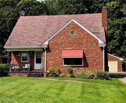 152 Fairdale Ave, Campbell, OH 44405