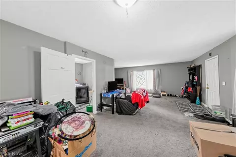 Living - 222 E Howard St, Willard, OH 44890 photo 2 of 4