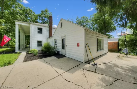 Exterior - 222 E Howard St, Willard, OH 44890 photo 7 of 11