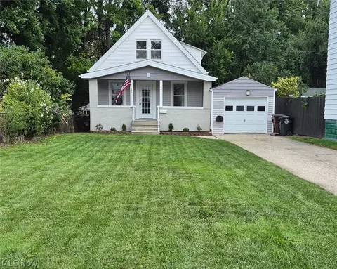 4420 Torrington Ave, Parma, OH 44134
