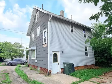 2310 7th St NW, Canton, OH 44708 photo 3