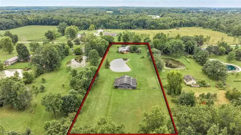 35460 Neff Rd, Grafton, OH 44044