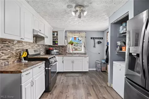 Other - 1674 E 32nd St, Lorain, OH 44055 photo 6 of 7