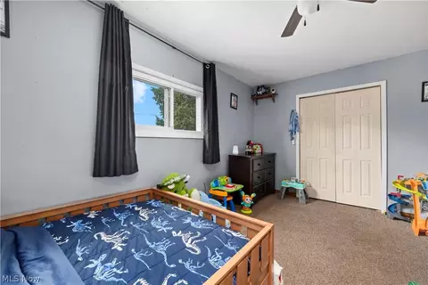 Bedroom - 1674 E 32nd St, Lorain, OH 44055 photo 4 of 6