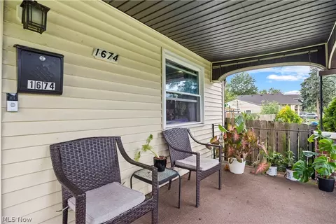 Exterior - 1674 E 32nd St, Lorain, OH 44055 photo 1 of 4