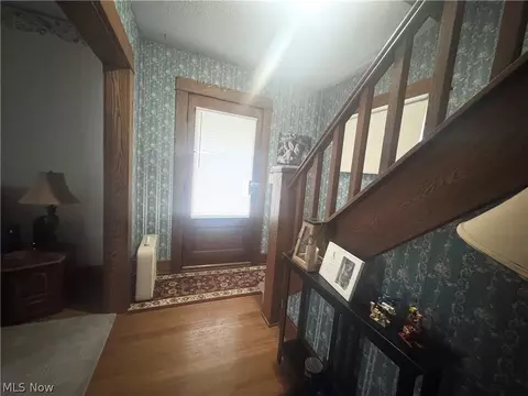 Entry Way - 309 4th St, Beverly, OH 45715 photo 1 of 3