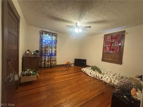 Bedroom - 309 4th St, Beverly, OH 45715 photo 3 of 5