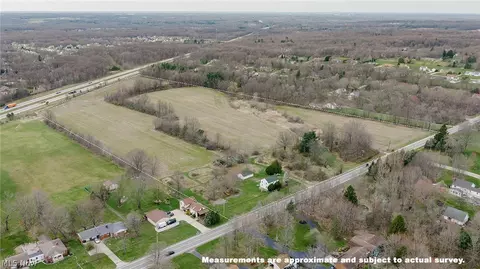 5006 S Canfield Niles Rd, Canfield, OH 44406