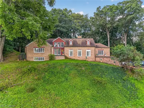 2715 Westdale Rd NW, Canton, OH 44708