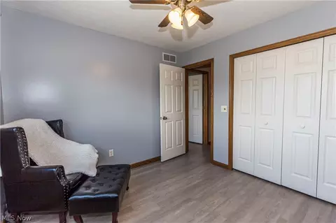 Bedroom - 513 Ohio St, Elyria, OH 44035 photo 5 of 7